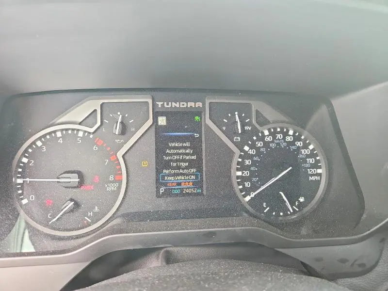 2024 TOYOTA TUNDRA SR5  