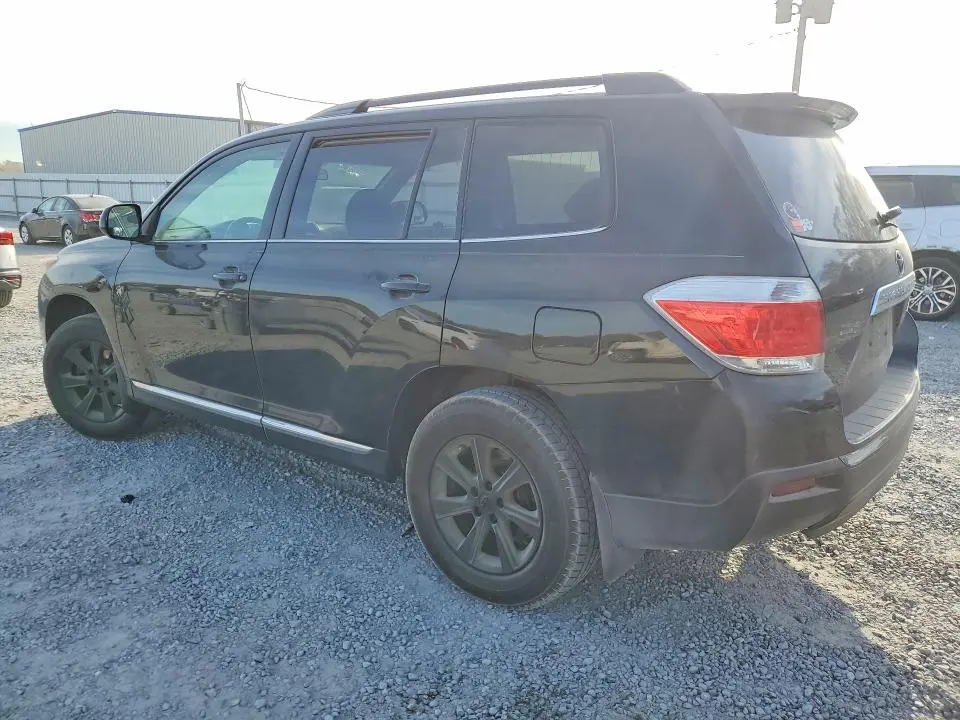 2013 TOYOTA HIGHLANDER PLUS  