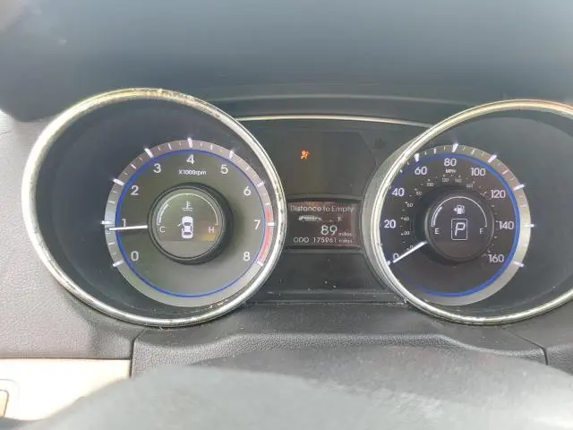 2011 HYUNDAI SONATA GLS  