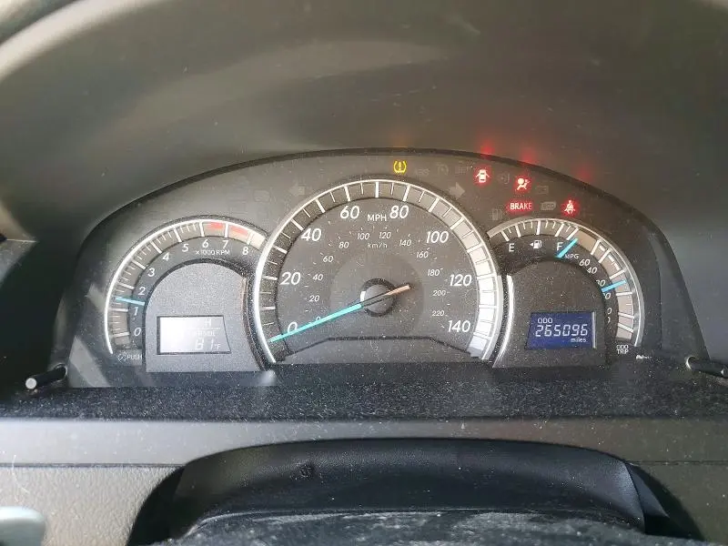 2012 TOYOTA CAMRY SE  