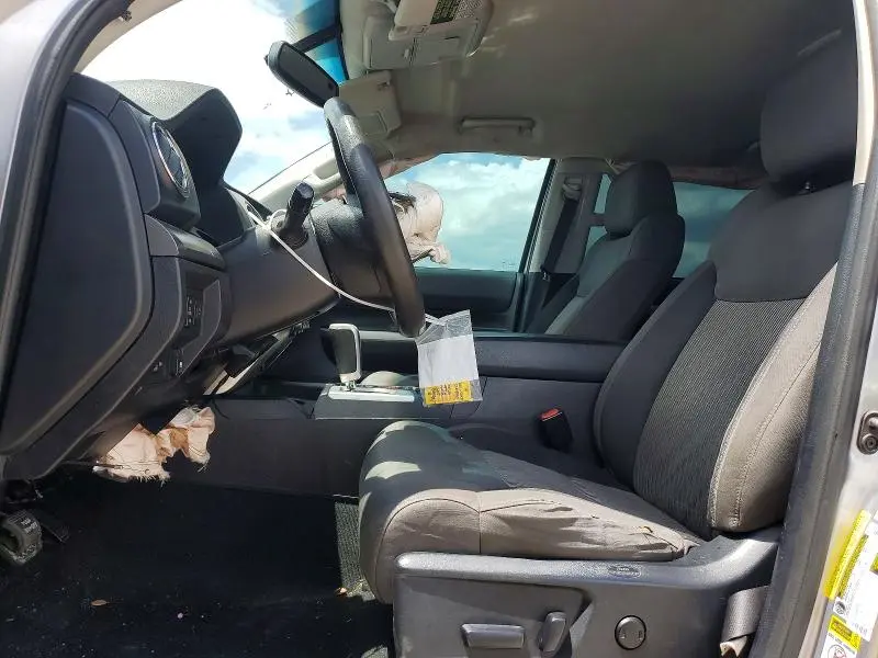 2015 TOYOTA TUNDRA CREWMAX SR5  