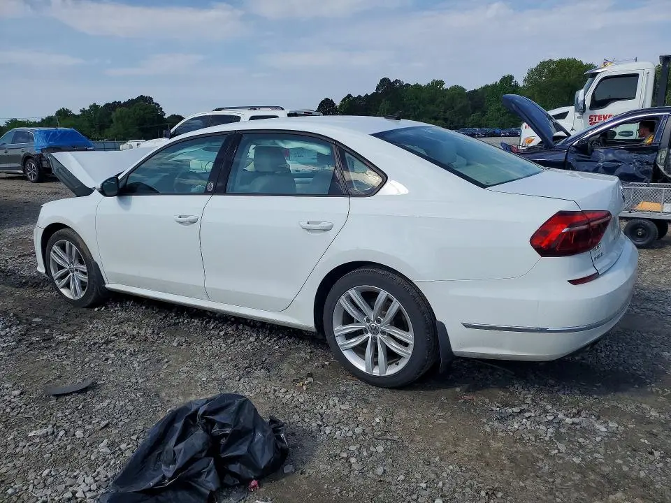 2019 VOLKSWAGEN PASSAT WOLFSBURG  