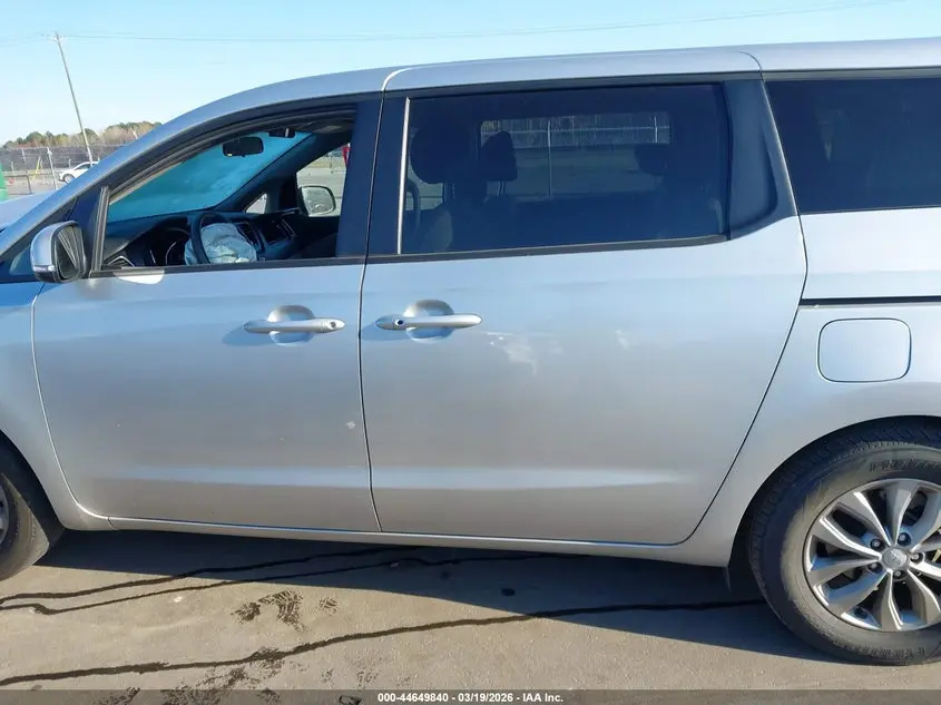2021 KIA SEDONA LX