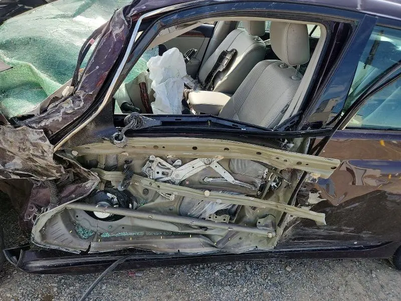 2011 TOYOTA AVALON LIMITED  