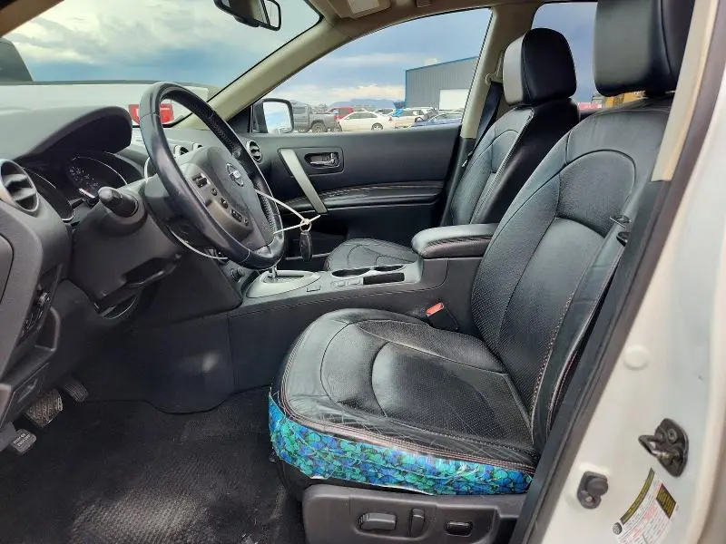2012 NISSAN ROGUE S  