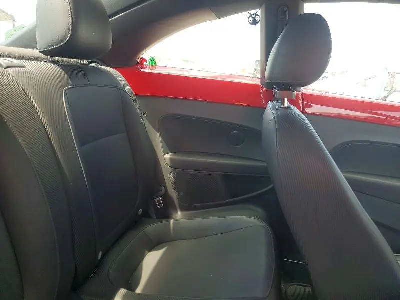 2013 VOLKSWAGEN BEETLE   