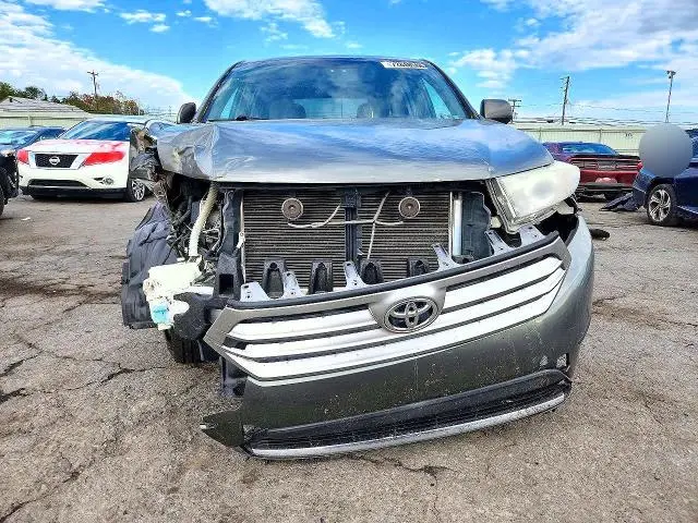 2012 TOYOTA HIGHLANDER BASE  