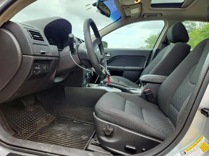 2011 FORD FUSION SE  
