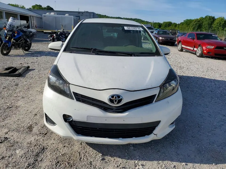 2012 TOYOTA YARIS 5-DOOR LE  