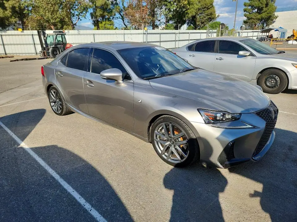 2019 LEXUS IS 300  