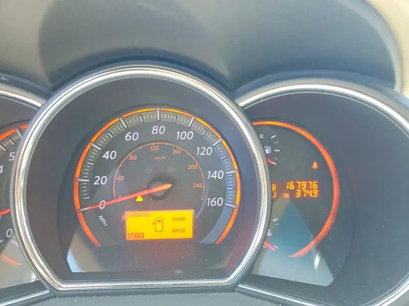 2010 NISSAN MURANO S  
