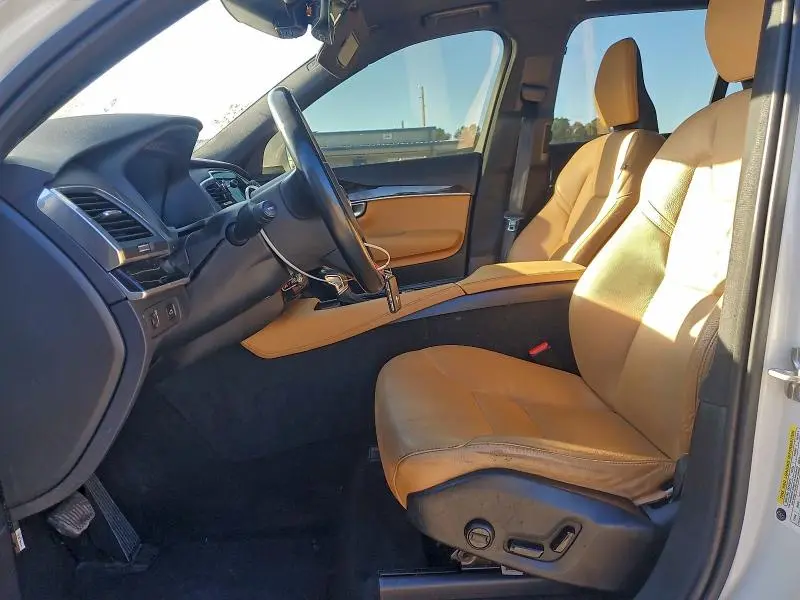 2019 VOLVO XC90 T6 MOMENTUM  