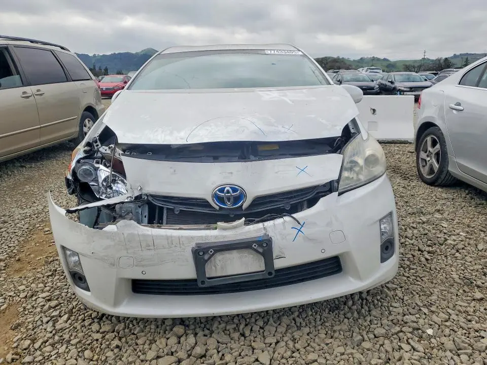 2011 TOYOTA PRIUS   