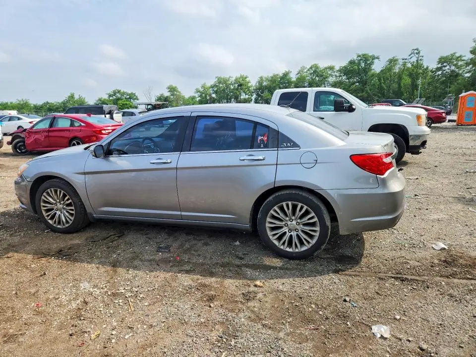 2013 CHRYSLER 200 LIMITED  