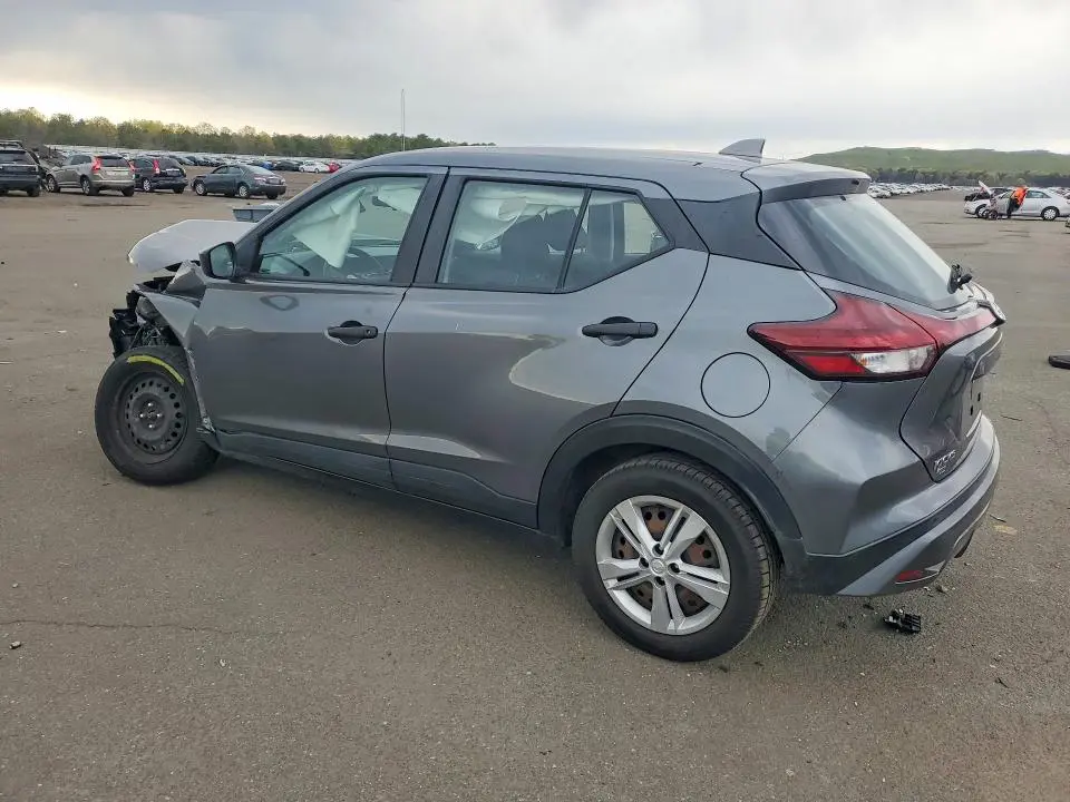 2021 NISSAN KICKS S  