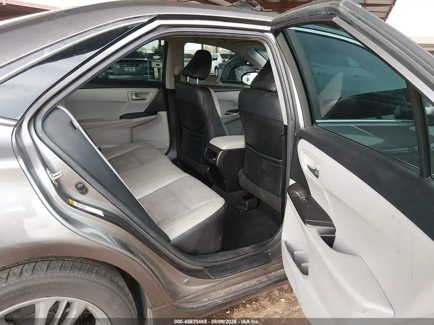 2017 TOYOTA CAMRY SE
