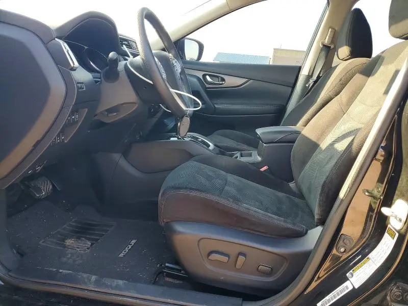 2014 NISSAN ROGUE SV  
