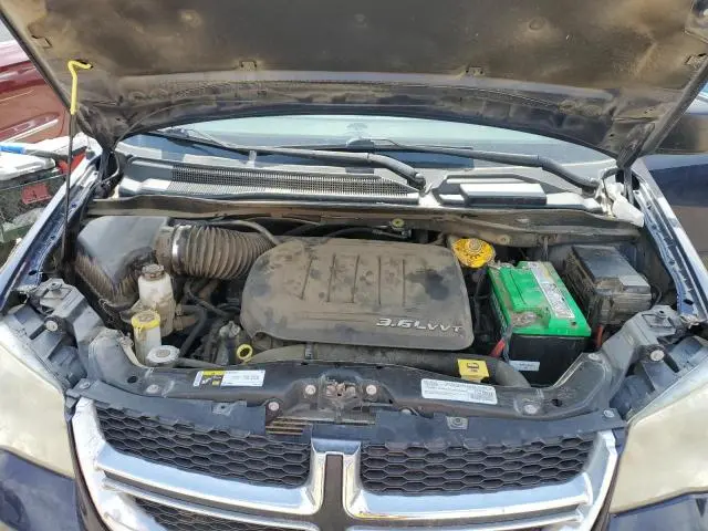 2016 DODGE GRAND CARAVAN SE  