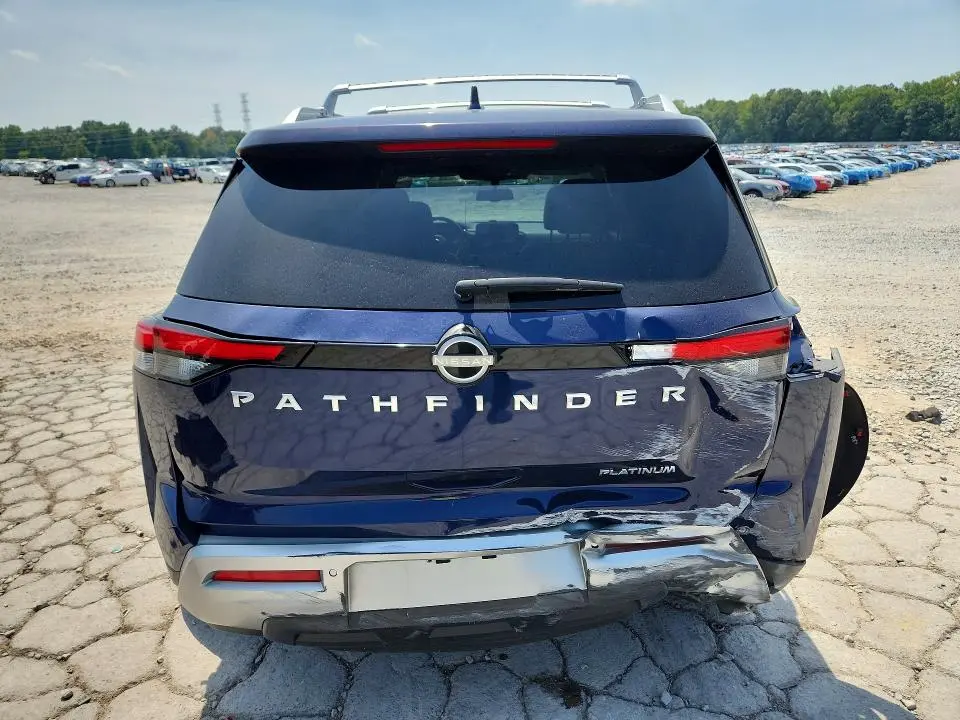 2023 NISSAN PATHFINDER PLATINUM  