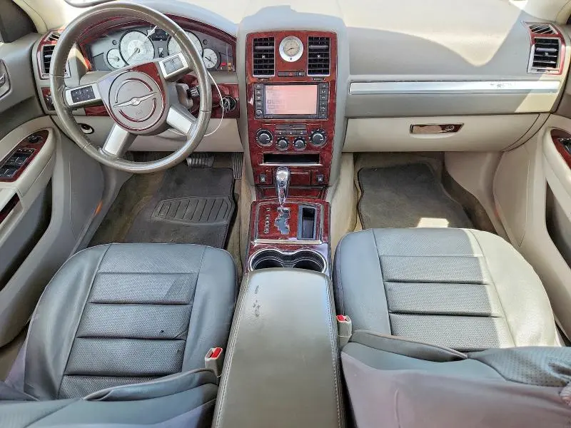 2010 CHRYSLER 300 TOURING  