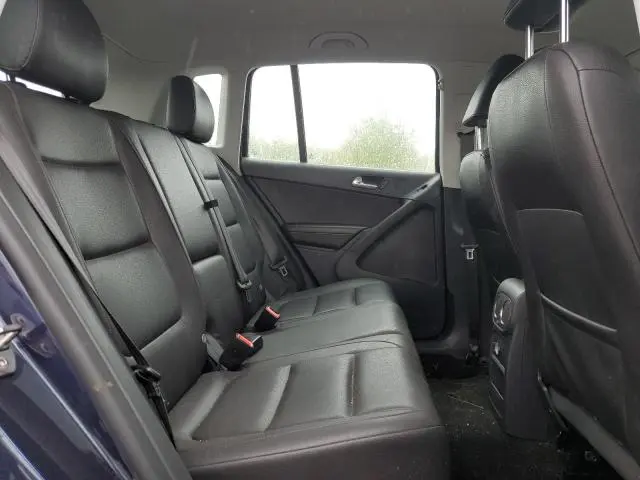 2016 VOLKSWAGEN TIGUAN S  