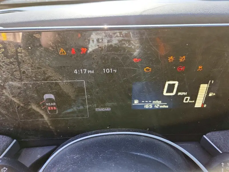 2025 NISSAN KICKS SV  