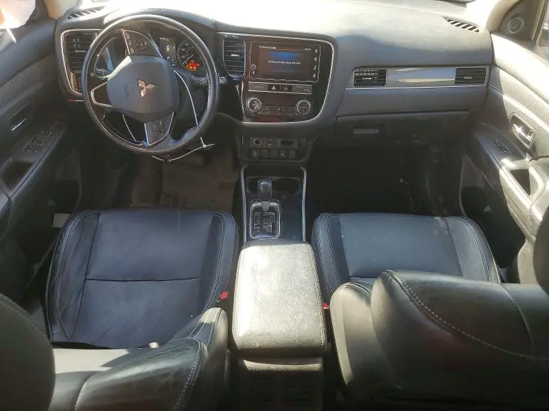 2019 MITSUBISHI OUTLANDER SE  