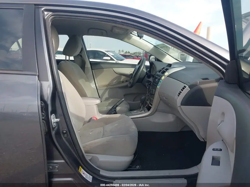 2012 TOYOTA COROLLA LE