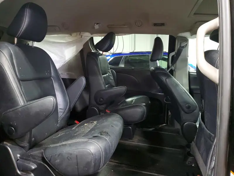 2019 TOYOTA SIENNA SE 7-PASSENGER  