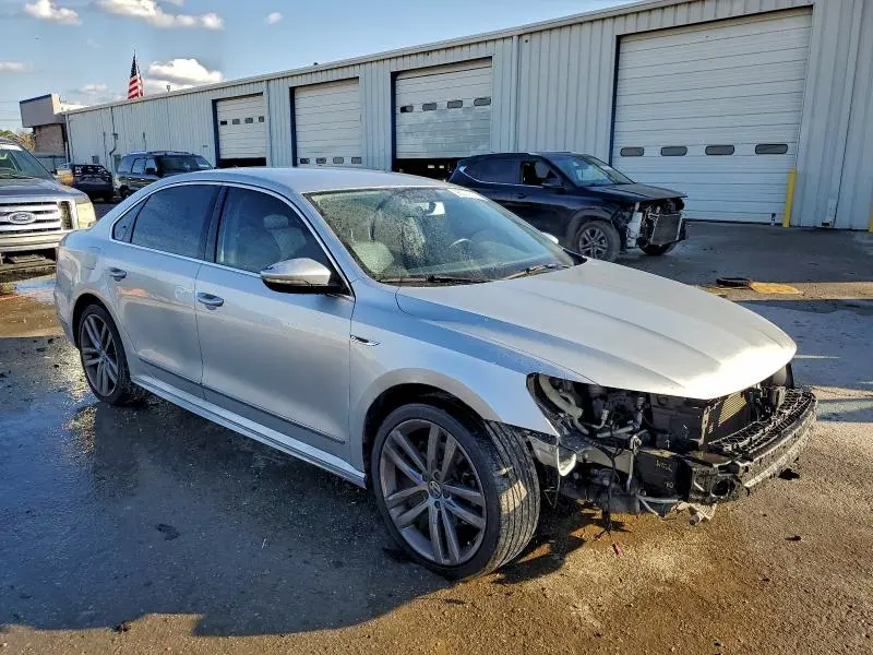 2017 VOLKSWAGEN PASSAT R-LINE  
