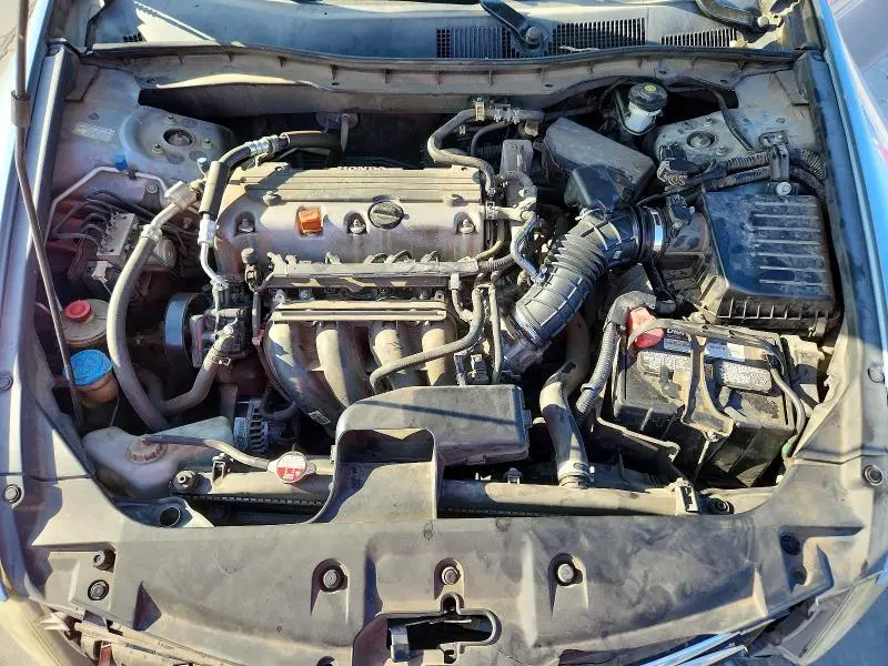 2011 HONDA ACCORD LXP  