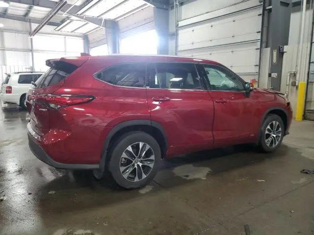 2022 TOYOTA HIGHLANDER HYBRID XLE  
