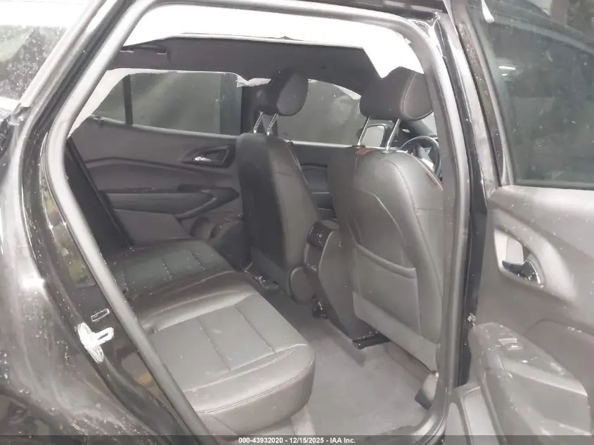 2025 CHEVROLET TRAX FWD 2RS