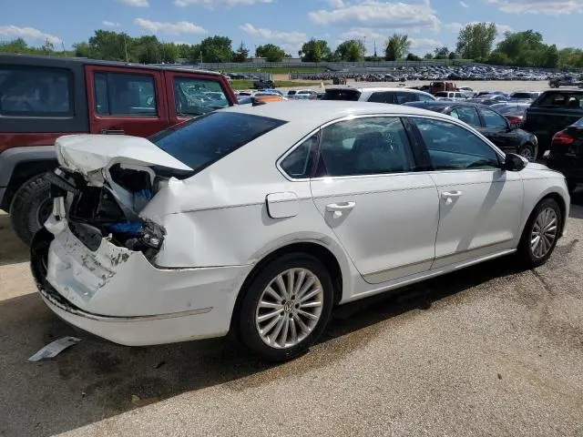 2016 VOLKSWAGEN PASSAT SE  