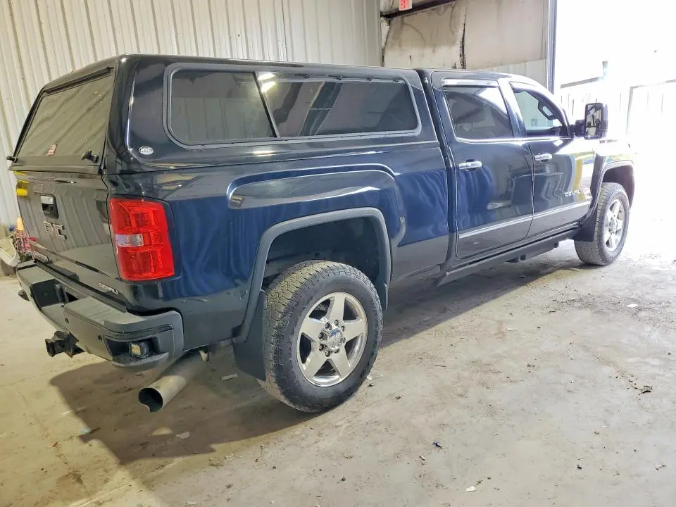 2015 GMC SIERRA K2500 DENALI  