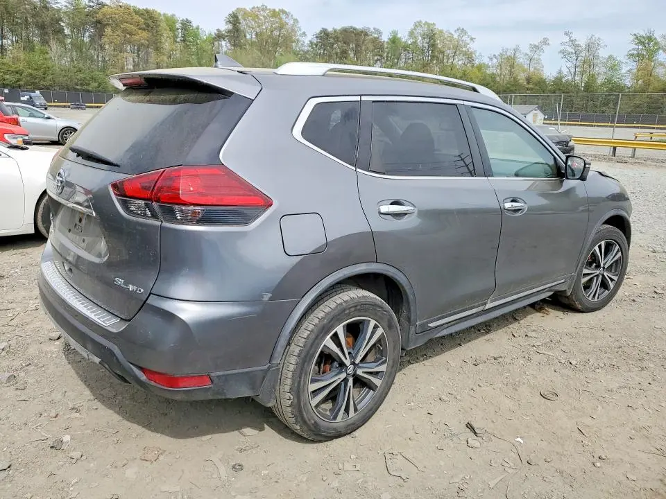 2017 NISSAN ROGUE SL  
