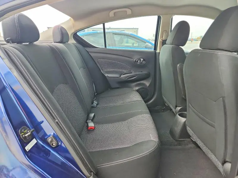 2018 NISSAN VERSA SV  
