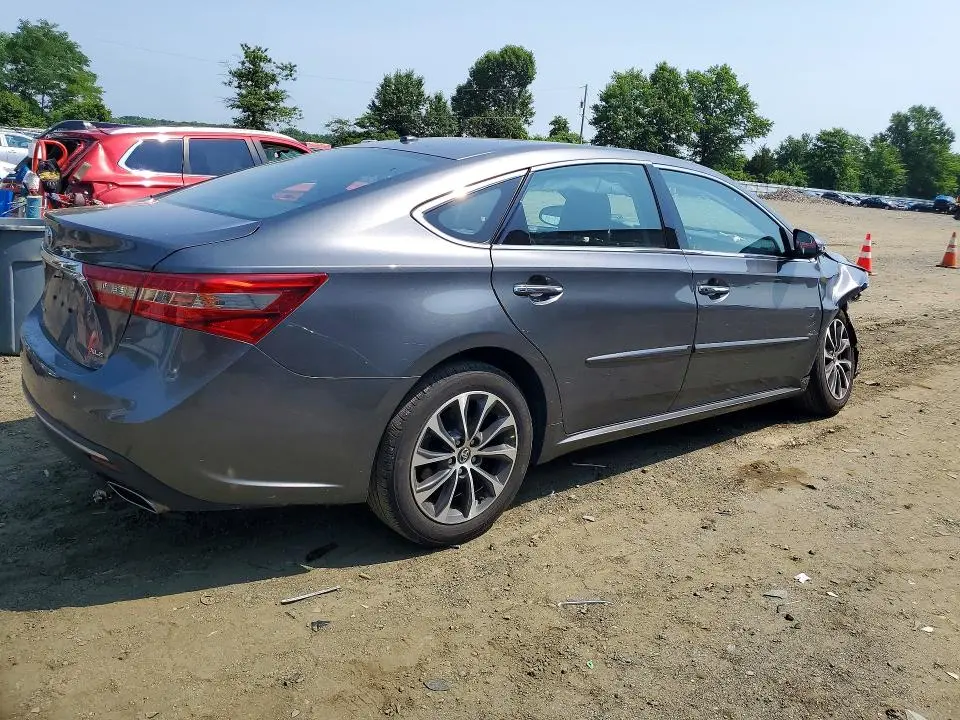 2018 TOYOTA AVALON XLE  