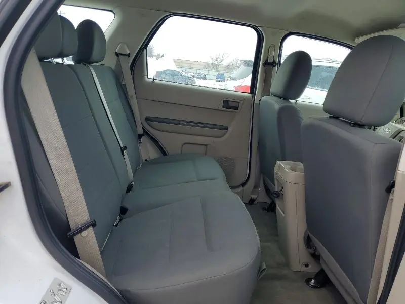 2011 FORD ESCAPE XLS  