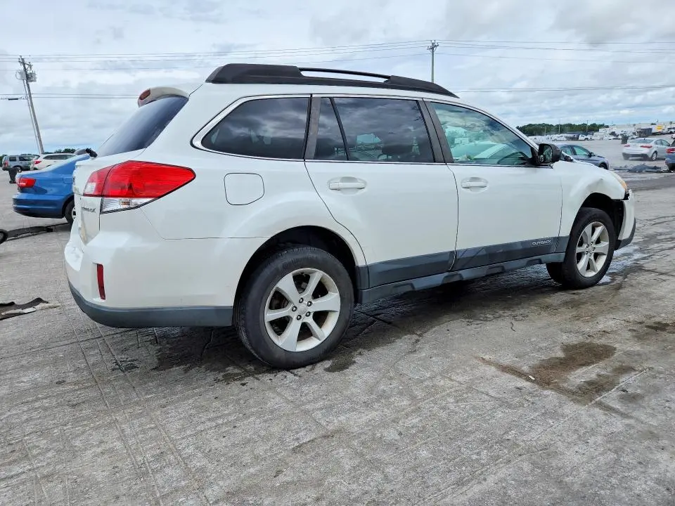 2013 SUBARU OUTBACK 2.5I PREMIUM  