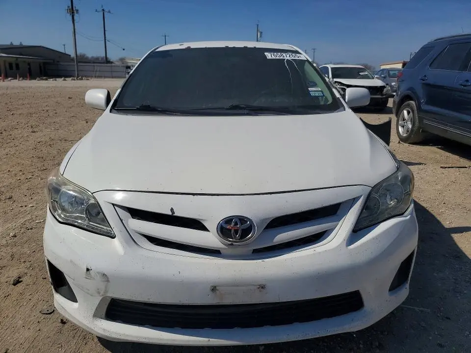 2013 TOYOTA COROLLA LE  