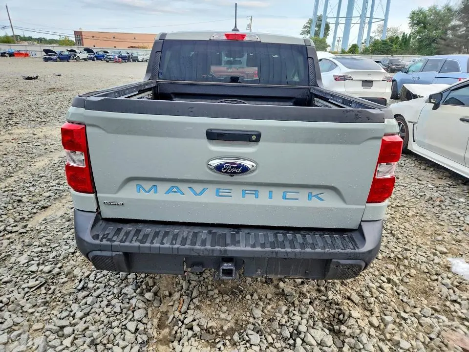 2022 FORD MAVERICK XL  
