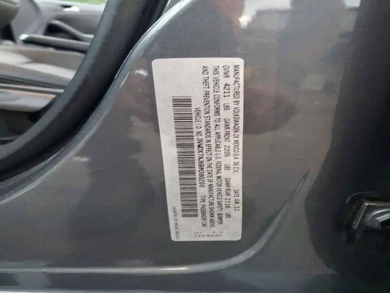 2011 VOLKSWAGEN JETTA SE  