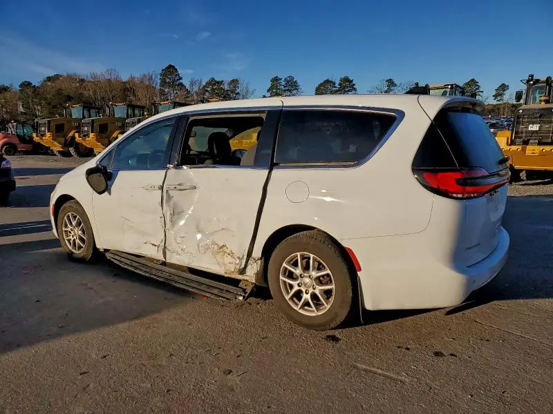 2023 CHRYSLER PACIFICA TOURING  