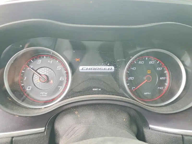 2015 DODGE CHARGER SE  