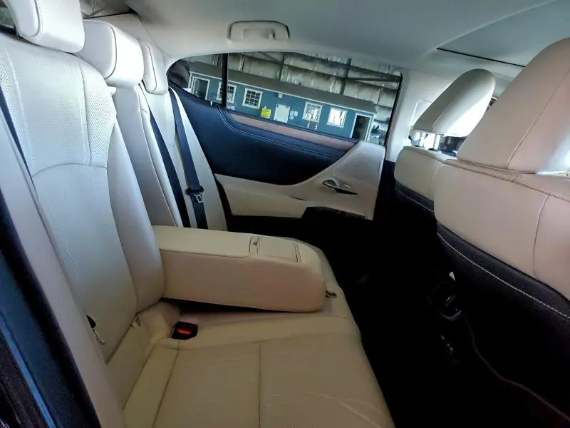 2023 LEXUS ES 300H BASE  