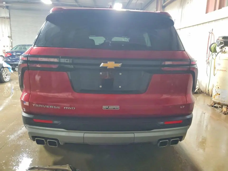 2024 CHEVROLET TRAVERSE LT  