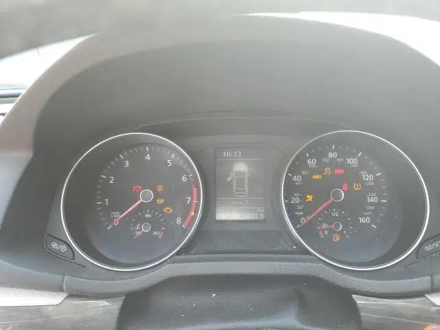 2016 VOLKSWAGEN PASSAT SE  