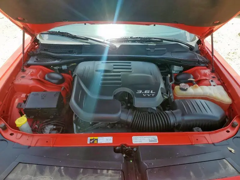 2015 DODGE CHALLENGER SXT  