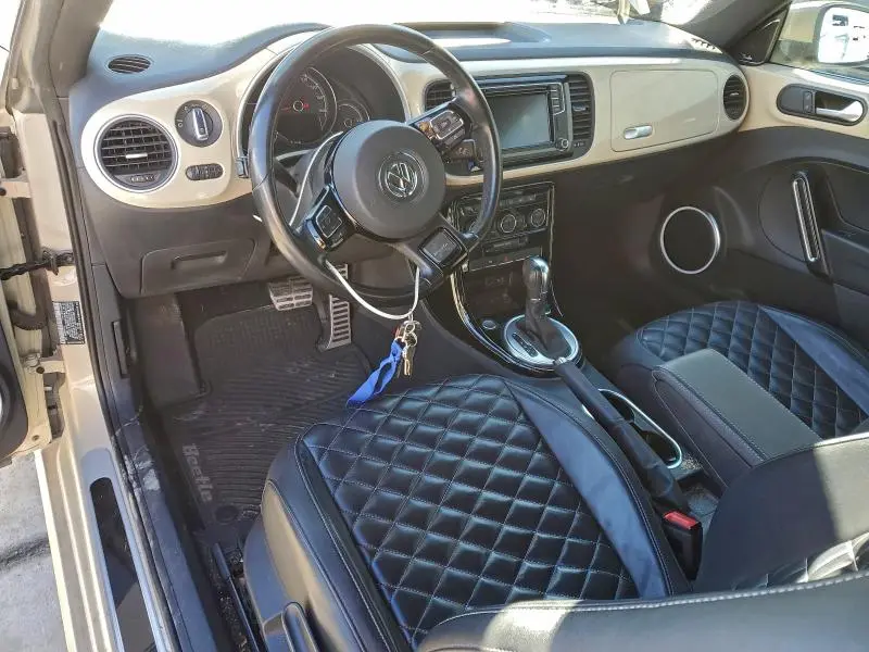 2019 VOLKSWAGEN BEETLE S  